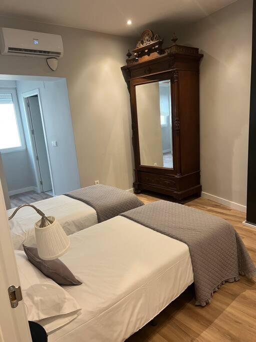Precioso Y Centrico Apartamento Zaragoza Kültér fotó